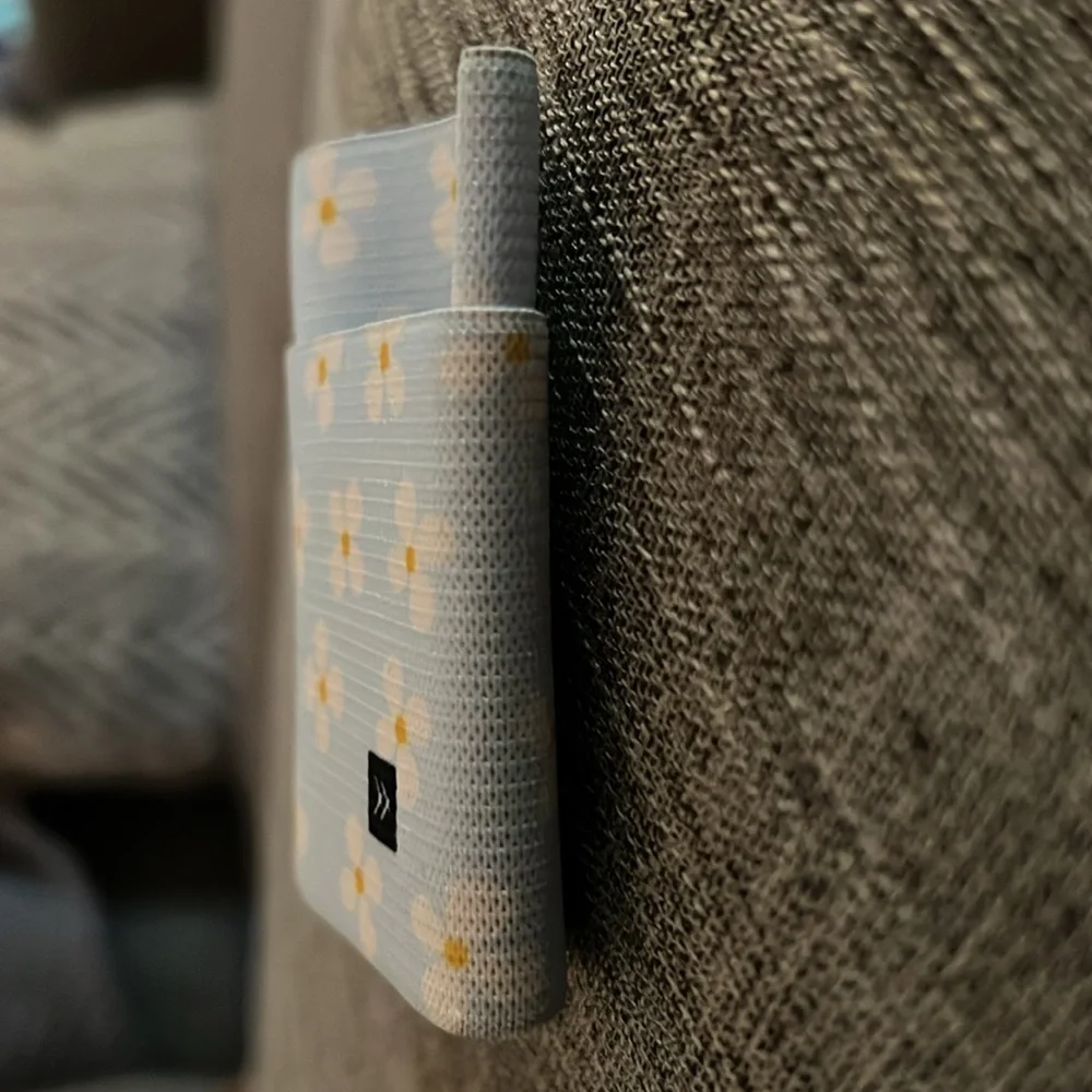 LUNA Thread Wallet - Picture 5 of 6